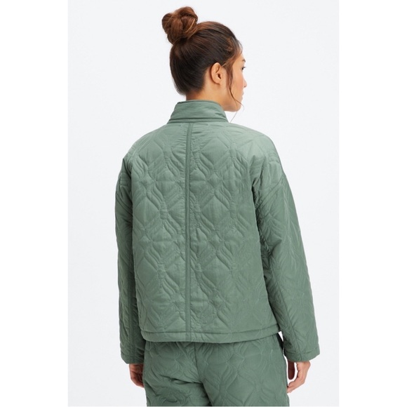 Fabletics Quilted Loft Jacket Green Full Zip Diamond Relaxed Bomber Size Small - Picture 4 of 14